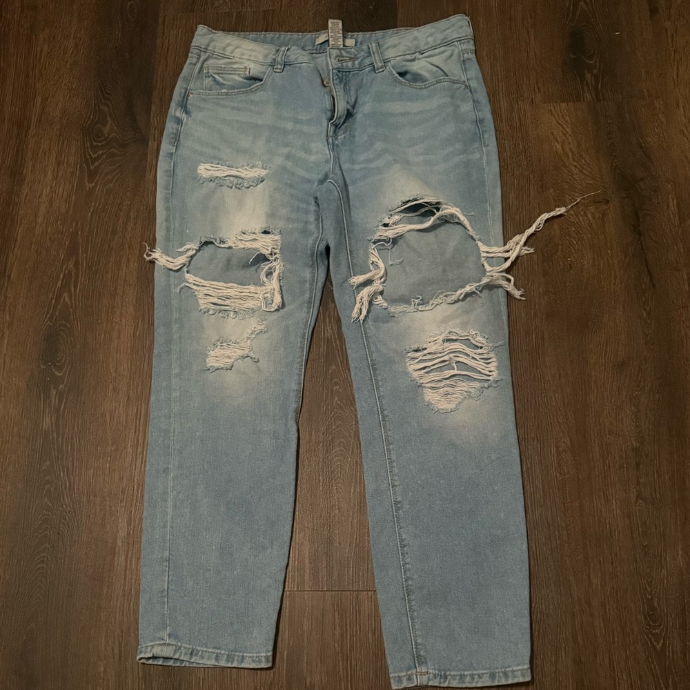 Refuge Light Blue Distressed Ripped Jeans